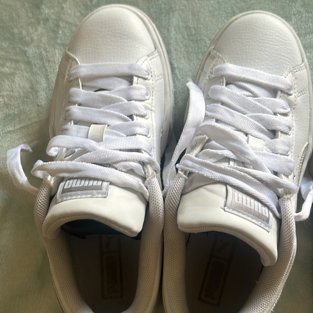 White and silver puma shoes 2 pair size 3 - Picture 4 of 5